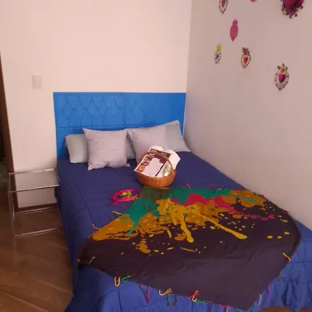 Hermosa Habitacion Y Bano Compartido Servicio De Comidas Y Spa A 10 Cuadras De Reforma A La Altura Del Angel