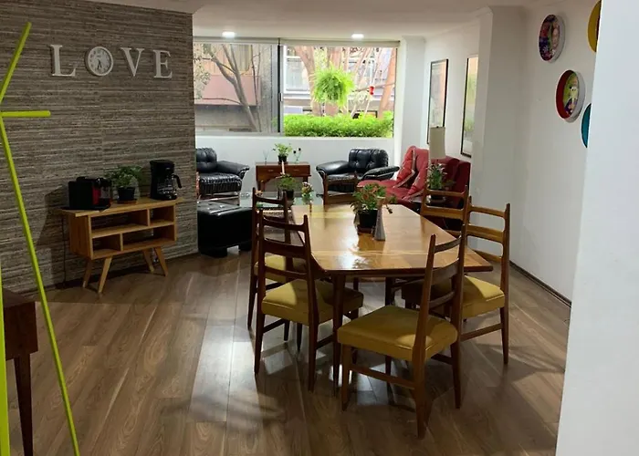 Hermosa Habitación Y Baño Privado Servicio De Comidas Y A 10 Cuadras De Reforma A La Altura Del Angel *